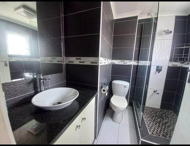 2 BEDROOM DUPLEX FOR SALE IN GLENWOOD